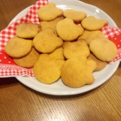 作ってみました！砂糖を入れないので甘さ控えめですし、パクパク食べちゃいました(*^▽^*)子供も喜んでました♪